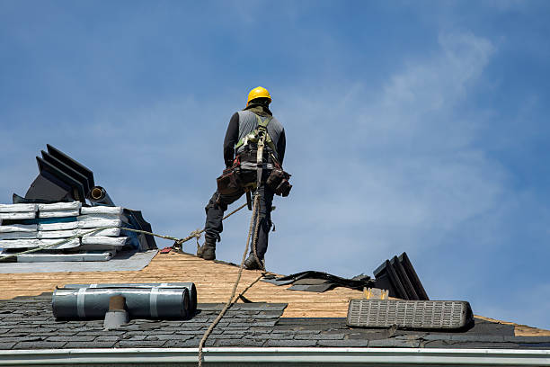 Professional Roofing technician working in Bighill, KY